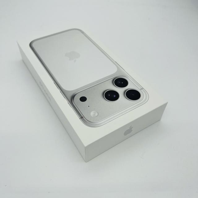 未開封 iPhone 17 Pro 256 GB SIMフリー シルバー 本体 < 家電/AV  未開封 iPhone 17 Pro 256 GB SIMフリー シルバー 本体 < 家電/AVの