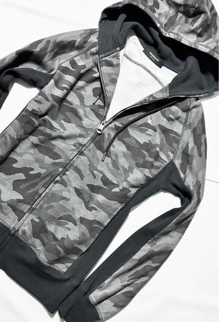 美品 1piu1uguale3 ウノピゥウノウグァーレトレ カモフラ パーカー S ドメス ミリタリー 春物 アウター トップス < 男性ファッション 美品 1piu1uguale3 ウノピゥウノウグァーレトレ カモフラ パーカー S ドメス ミリタリー 春物 アウター トップス < 男性ファッションの