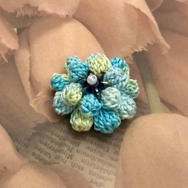 ハンドメイド♪レース編み ぽこぽこ花びらのお花モチーフブローチ < 女性ファッション  ハンドメイド♪レース編み ぽこぽこ花びらのお花モチーフブローチ  < 女性ファッションの