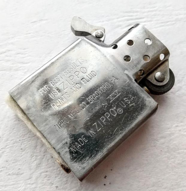 ZIPPO@Wb|C^[@CJ@Dolphin@  jt@bV 