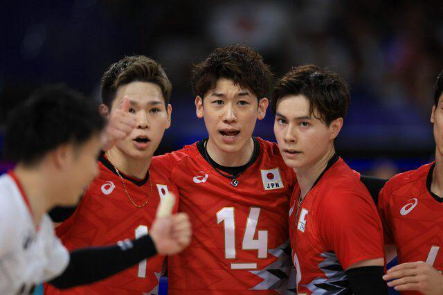 【送料無料】バレーボール石川祐希選手写真フォトL判10枚セット C < レジャー/スポーツ  【送料無料】バレーボール石川祐希選手写真フォトL判10枚セット C < レジャー/スポーツの