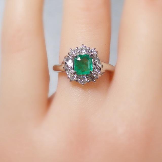 【新品】【鑑別付き】Pt エメラルド ダイヤモンド プラチナ リング < 女性アクセサリー/時計  【新品】【鑑別付き】Pt エメラルド ダイヤモンド プラチナ リング < 女性アクセサリー/時計の