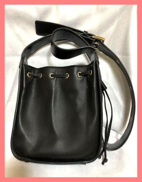 ☆ミルクフェド☆超美品♪合皮サイドロゴフリンジミニショルダーバッグ黒☆ < ブランド ☆ミルクフェド☆超美品♪合皮サイドロゴフリンジミニショルダーバッグ黒☆ < ブランドの