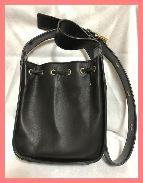 ☆ミルクフェド☆超美品♪合皮サイドロゴフリンジミニショルダーバッグ黒☆ < ブランド ☆ミルクフェド☆超美品♪合皮サイドロゴフリンジミニショルダーバッグ黒☆ < ブランドの