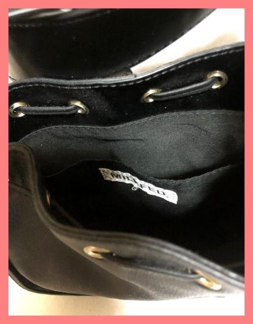 ☆ミルクフェド☆超美品♪合皮サイドロゴフリンジミニショルダーバッグ黒☆ < ブランド ☆ミルクフェド☆超美品♪合皮サイドロゴフリンジミニショルダーバッグ黒☆ < ブランドの