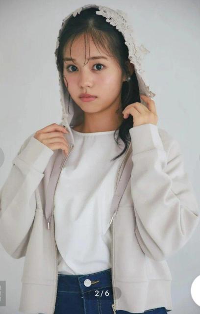 トッコクローゼット☆フラワーレース装飾ふんわりスフレタッチジップパーカー☆ベージュM < 女性ファッション トッコクローゼット☆フラワーレース装飾ふんわりスフレタッチジップパーカー☆ベージュM < 女性ファッションの