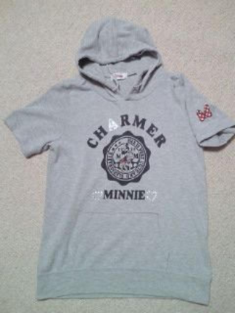 ディズニー ミニーマウス デザイン キラキラ ストーン 半袖 パーカー グレー Lサイズ < 女性ファッション  ディズニー ミニーマウス デザイン キラキラ ストーン 半袖 パーカー グレー Lサイズ < 女性ファッションの