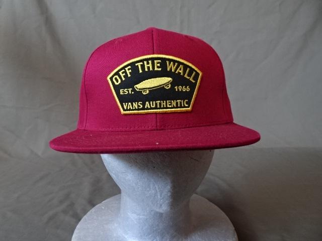 バンズ【OFF THE WALL】  スケボーロゴ刺繍ワッペン付CAP  < 男性ファッション  バンズ【OFF THE WALL】  スケボーロゴ刺繍ワッペン付CAP   < 男性ファッションの