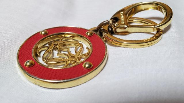 正規レア ロエベ アマソナ フック サークルリング ラウンドコンビキーリング 赤 アナグラム チャームロゴキーホルダー L 付属有 < ブランド  正規レア ロエベ アマソナ フック サークルリング ラウンドコンビキーリング 赤 アナグラム チャームロゴキーホルダー L 付属有 < ブランドの