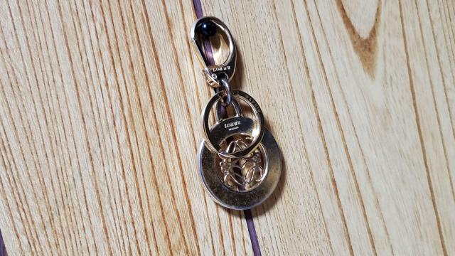 正規レア ロエベ アマソナ フック サークルリング ラウンドコンビキーリング 赤 アナグラム チャームロゴキーホルダー L 付属有 < ブランド  正規レア ロエベ アマソナ フック サークルリング ラウンドコンビキーリング 赤 アナグラム チャームロゴキーホルダー L 付属有 < ブランドの