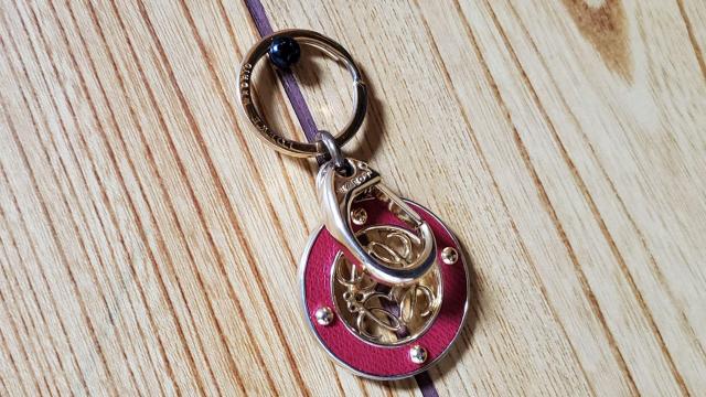 正規レア ロエベ アマソナ フック サークルリング ラウンドコンビキーリング 赤 アナグラム チャームロゴキーホルダー L 付属有 < ブランド  正規レア ロエベ アマソナ フック サークルリング ラウンドコンビキーリング 赤 アナグラム チャームロゴキーホルダー L 付属有 < ブランドの