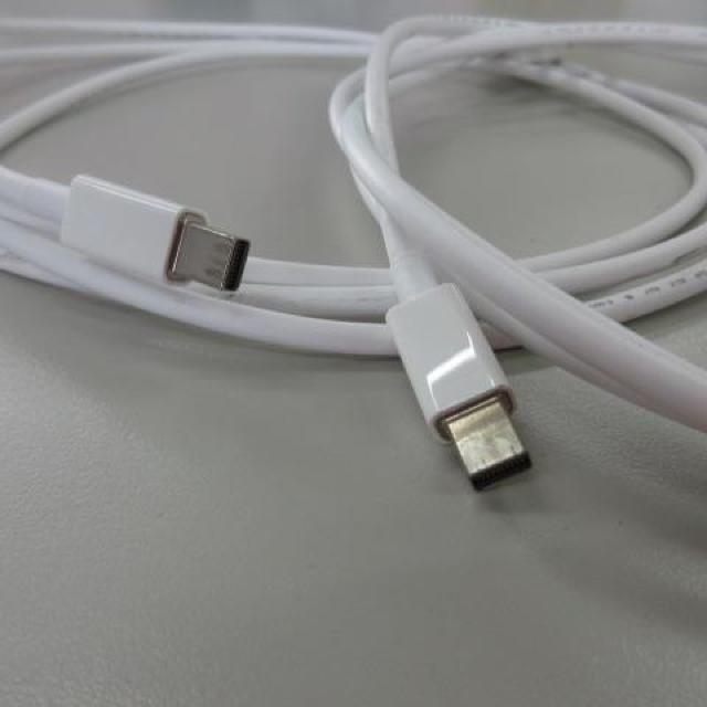 Mini DisplayPort - DisplayPort 変換ケーブル 2本セット < PC本体/周辺機器 Mini DisplayPort - DisplayPort 変換ケーブル 2本セット < PC本体/周辺機器の