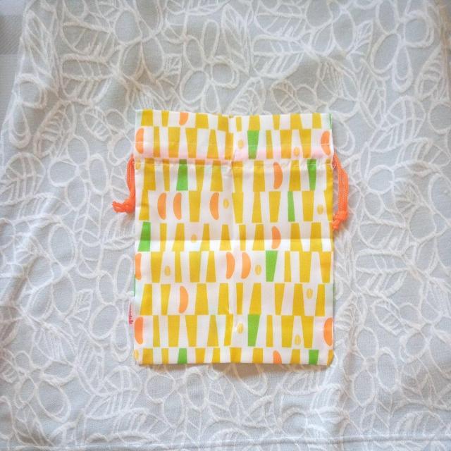 亀田の柿の種の巾着袋2枚セット < ホビー 亀田の柿の種の巾着袋2枚セット < ホビーの