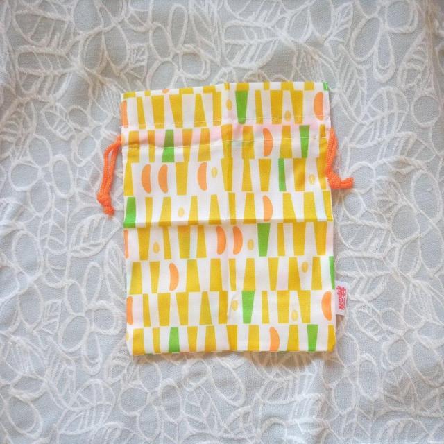 亀田の柿の種の巾着袋2枚セット < ホビー 亀田の柿の種の巾着袋2枚セット < ホビーの