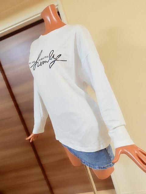 美品★S〜2L★ホワイト×ブラックロゴ★オーバーサイズロンT★ < 女性ファッション  美品★S〜2L★ホワイト×ブラックロゴ★オーバーサイズロンT★ < 女性ファッションの