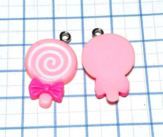 1052 ピンク 渦巻きロリポップ 2個 樹脂チャーム アクセサリーパーツ キャンディ 飴 < ペット/手芸/園芸 1052 ピンク 渦巻きロリポップ 2個 樹脂チャーム アクセサリーパーツ キャンディ 飴 < ペット/手芸/園芸の