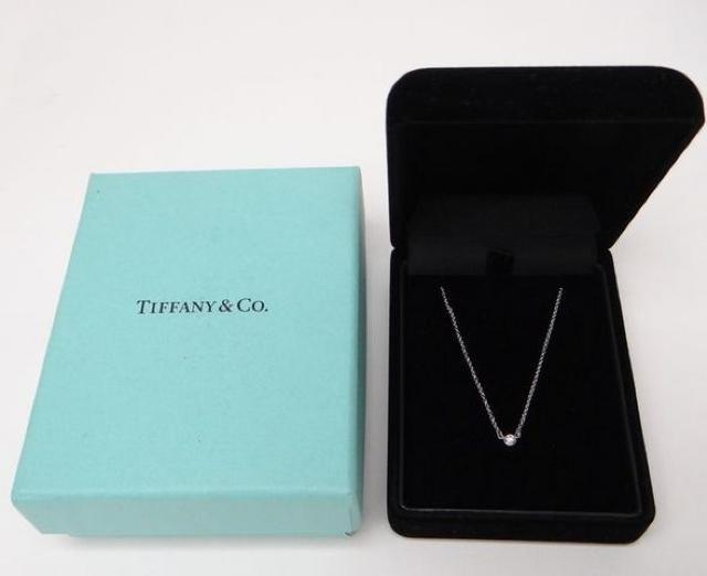 ティファニー 1Pダイヤ バイザヤード ペンダント ネックレス PT950 美品【送料無料】 < ブランド ティファニー 1Pダイヤ バイザヤード ペンダント ネックレス PT950 美品【送料無料】 < ブランドの