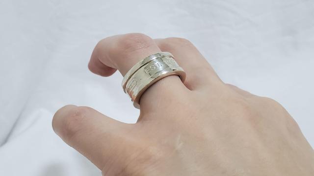 正規 コーチ ロゴ ソリッド リング 14号 アイコンワイドバンド SV ネックレストップ○男女兼用 クラシック エンブレム 指輪 < ブランド  正規 コーチ ロゴ ソリッド リング 14号 アイコンワイドバンド SV ネックレストップ○男女兼用 クラシック エンブレム 指輪 < ブランドの