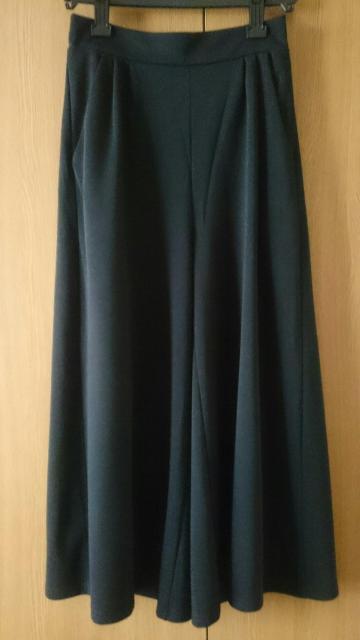 タック入りワイドパンツ★ブラック★シンプル★ < 女性ファッション  タック入りワイドパンツ★ブラック★シンプル★  < 女性ファッションの