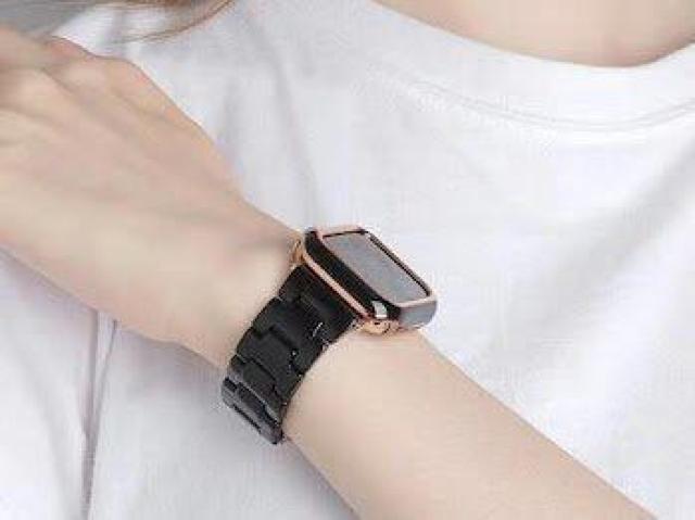 Apple Watch アップル ウォッチ プラスチック バンド 38/40/41mm ブラック < 女性アクセサリー/時計 Apple Watch アップル ウォッチ プラスチック バンド 38/40/41mm ブラック < 女性アクセサリー/時計の