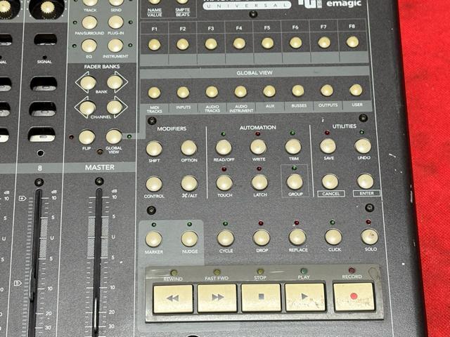 MACKIE DAW�t�B�W�J���R���g���[���[�@�󂠂�i�@1918-03-1 �� PC�{��/���Ӌ@��� 