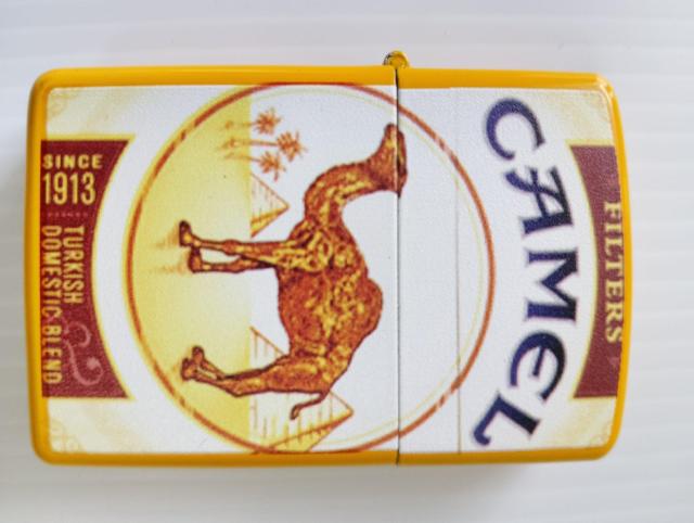 Zippo���L������#CAMEL�I�C�����C�^�[���g�p�@�i���O�b�Y �� �j���A�N�Z�T���[/���v�� 