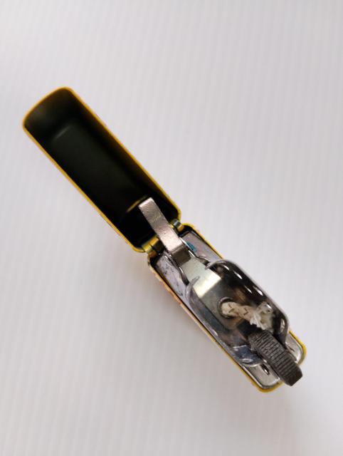 Zippo���L������#CAMEL�I�C�����C�^�[���g�p�@�i���O�b�Y �� �j���A�N�Z�T���[/���v�� 