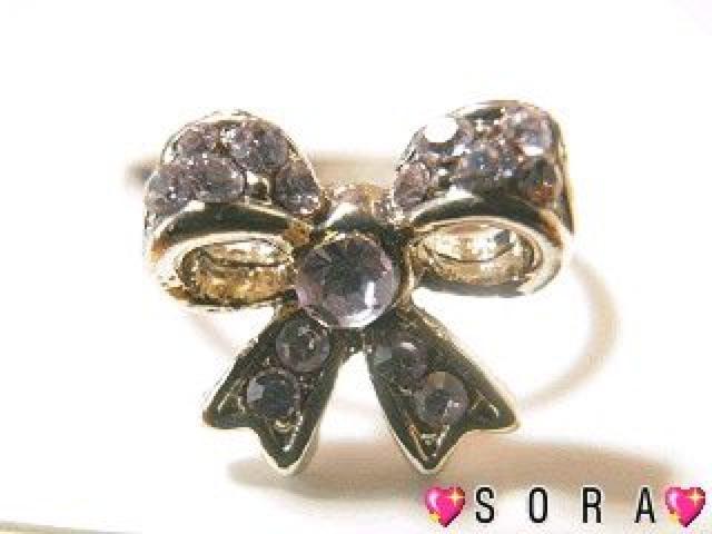 【小悪魔ageha掲載】調整可能♪エタニティリボンリング.箱付 アクアマリン < 女性アクセサリー/時計 【小悪魔ageha掲載】調整可能♪エタニティリボンリング.箱付 アクアマリン < 女性アクセサリー/時計の