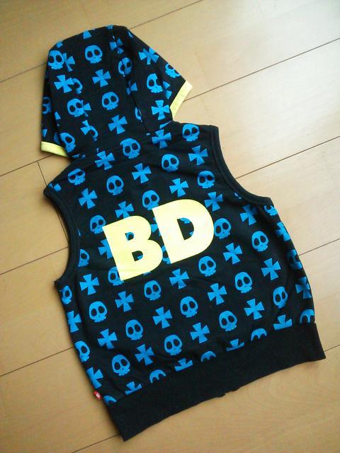 中古ドクロ総柄ベスト110黒ベビドBABYDOLLベビードール < ブランド 中古ドクロ総柄ベスト110黒ベビドBABYDOLLベビードール < ブランドの