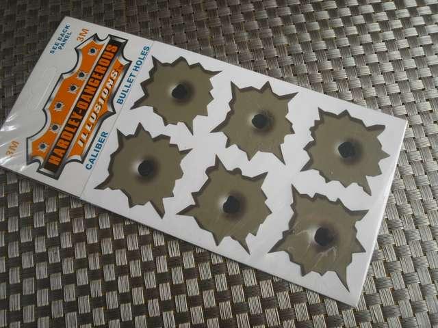 ● 送料無料!撃たれました!弾痕6連発 ステッカー限定処分品 < 自動車/バイク ● 送料無料!撃たれました!弾痕6連発 ステッカー限定処分品 < 自動車/バイク