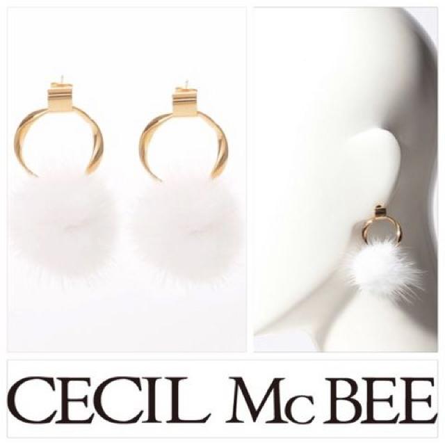 定価1,728円【新品】リング付きふわふわミンクファーピアス●CECIL McBEE●リングピアス ファーピアス●ゴールド×白 < ブランド  定価1,728円【新品】リング付きふわふわミンクファーピアス●CECIL McBEE●リングピアス ファーピアス●ゴールド×白  < ブランドの