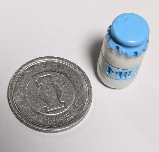 ミニチュア★牛乳瓶D★水色★ミルク★MILK★色違いあります♪ドールハウスに★ < おもちゃ  ミニチュア★牛乳瓶D★水色★ミルク★MILK★色違いあります♪ドールハウスに★ < おもちゃの