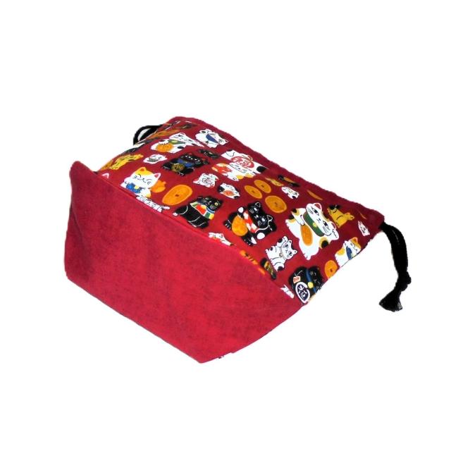 【底マチ幅が広い巾着】◆招き猫×赤地◆裏地あり巾着 < 女性ファッション 【底マチ幅が広い巾着】◆招き猫×赤地◆裏地あり巾着 < 女性ファッションの