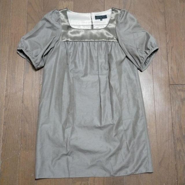 UNTITLEDサテン切替ワンピース サイズ0 < 女性ファッション  UNTITLEDサテン切替ワンピース サイズ0  < 女性ファッションの