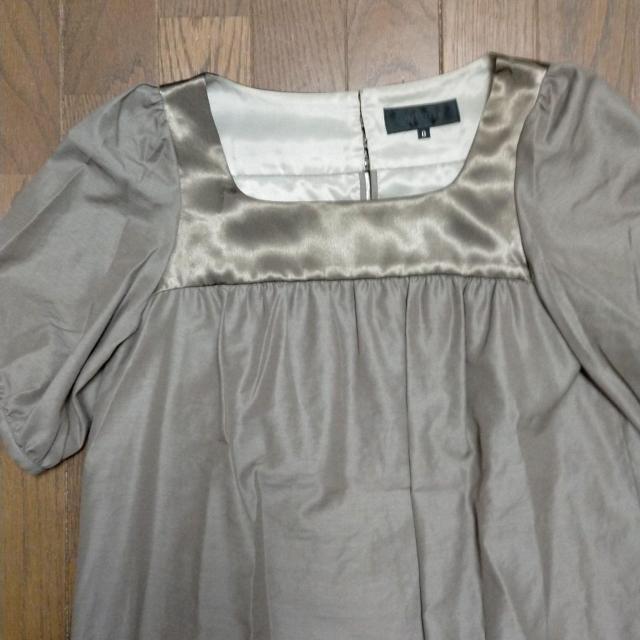 UNTITLEDサテン切替ワンピース サイズ0 < 女性ファッション  UNTITLEDサテン切替ワンピース サイズ0 < 女性ファッションの