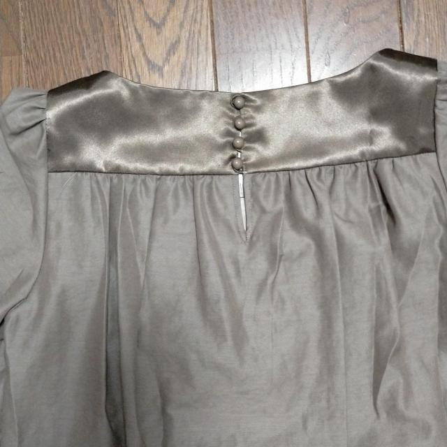 UNTITLEDサテン切替ワンピース サイズ0 < 女性ファッション  UNTITLEDサテン切替ワンピース サイズ0 < 女性ファッションの