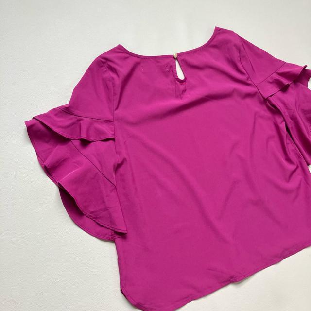 ◆美品◆ミューズ◆袖フリル半袖ブラウス◆マゼンタピンク◆M◆オフィスカジュアル < 女性ファッション  ◆美品◆ミューズ◆袖フリル半袖ブラウス◆マゼンタピンク◆M◆オフィスカジュアル < 女性ファッションの