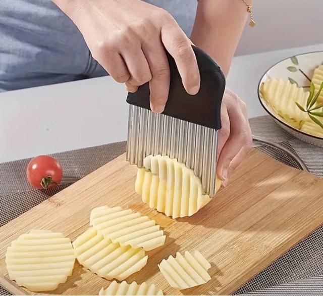 ポテトカッター 波型 流線 なみなみ フライドポテト < インテリア/ライフ ポテトカッター 波型 流線 なみなみ フライドポテト < インテリア/ライフの