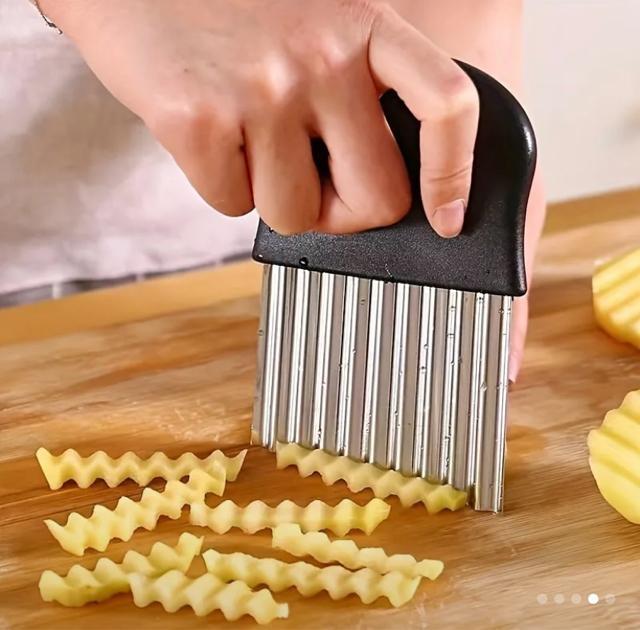 ポテトカッター 波型 流線 なみなみ フライドポテト < インテリア/ライフ ポテトカッター 波型 流線 なみなみ フライドポテト < インテリア/ライフの