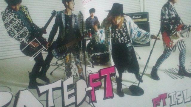 激安!超レア!☆FTISLAND/RATEDーFT☆初回盤/CD+DVD帯付き!超美品! < タレントグッズ  激安!超レア!☆FTISLAND/RATEDーFT☆初回盤/CD+DVD帯付き!超美品! < タレントグッズの