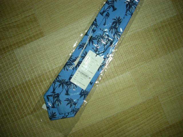 新品 TMT アロハ柄 ネクタイ 黄色 ヤシの木 PAOLO ALBIZZATI ティーエムティー 定価15000円 < ブランド 新品 TMT アロハ柄 ネクタイ 黄色 ヤシの木 PAOLO ALBIZZATI ティーエムティー 定価15000円 < ブランドの