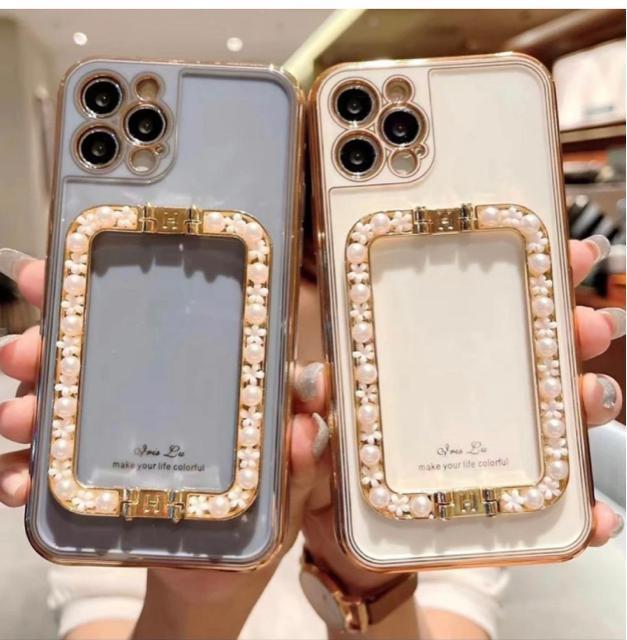 定価1,690円●iPhone12●スマホスタンド一体型 iPhoneケース●ホワイト×ゴールド●パール フラワー 衝撃吸収 軽量 < 家電/AV  定価1,690円●iPhone12●スマホスタンド一体型 iPhoneケース●ホワイト×ゴールド●パール フラワー 衝撃吸収 軽量 < 家電/AVの