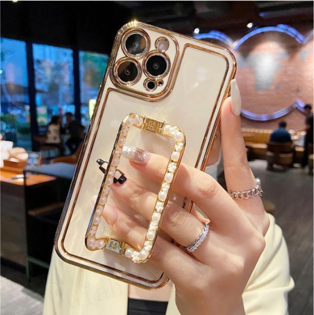 定価1,690円●iPhone12●スマホスタンド一体型 iPhoneケース●ホワイト×ゴールド●パール フラワー 衝撃吸収 軽量 < 家電/AV  定価1,690円●iPhone12●スマホスタンド一体型 iPhoneケース●ホワイト×ゴールド●パール フラワー 衝撃吸収 軽量 < 家電/AVの