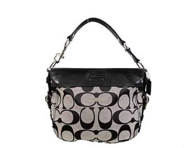 正規品極美品コーチショルダーバッグ本革キャンバスお上品シグネチャー品薄大活躍コーチバッグCOACH超人気お上品重宝できます < ブランド  正規品極美品コーチショルダーバッグ本革キャンバスお上品シグネチャー品薄大活躍コーチバッグCOACH超人気お上品重宝できます < ブランドの