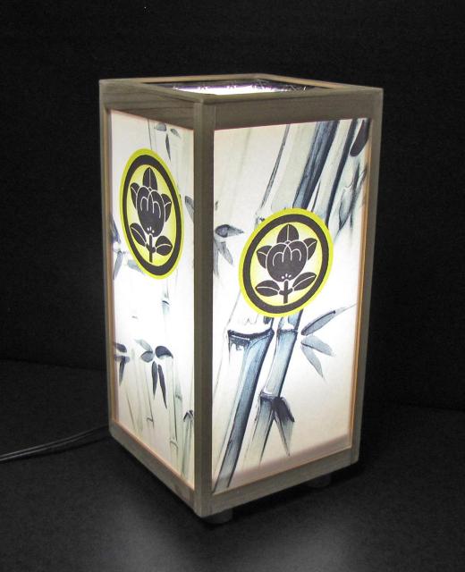 ★家紋の宿り木/森羅万象=「丸に剣片喰」/至福の明り・心温まるひととき/LED昼白色・ラミネート加工・檜枠造・軽量/ < 家電/AV  ★家紋の宿り木/森羅万象=「丸に剣片喰」/至福の明り・心温まるひととき/LED昼白色・ラミネート加工・檜枠造・軽量/ < 家電/AVの