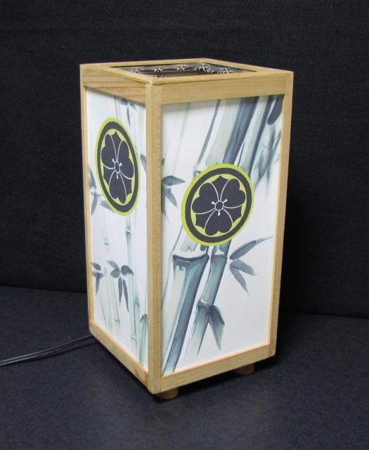 ★家紋の宿り木/森羅万象=「丸に剣片喰」/至福の明り・心温まるひととき/LED昼白色・ラミネート加工・檜枠造・軽量/ < 家電/AV  ★家紋の宿り木/森羅万象=「丸に剣片喰」/至福の明り・心温まるひととき/LED昼白色・ラミネート加工・檜枠造・軽量/ < 家電/AVの