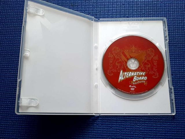 DVD ALTERNATIVE BOARD World Premiere �� CD/DVD/�r�f�I�� 