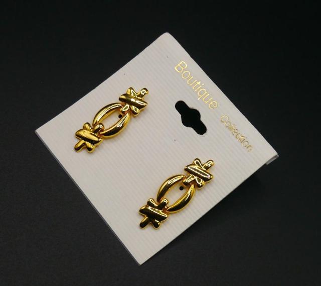 新品アンティーク調 金色のピアス レトロ ヴィンテージ風 ヴィクトリアン ゴシック < 女性アクセサリー/時計 新品アンティーク調 金色のピアス レトロ ヴィンテージ風 ヴィクトリアン ゴシック < 女性アクセサリー/時計の