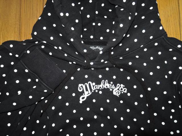 MARBLES マーブルズ ドット柄 スウェット パーカー M 黒白 プルオーバー TMT < ブランド  MARBLES マーブルズ ドット柄 スウェット パーカー M 黒白 プルオーバー TMT < ブランドの