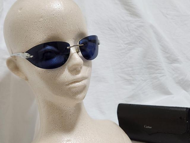 正規美 カルティエ パンテール パンサーメタルフレーム サングラス 黒系紺 ロゴ パラジウムシルバーフィニッシュ ガクト着 付属有 < ブランド  正規美 カルティエ パンテール パンサーメタルフレーム サングラス 黒系紺 ロゴ パラジウムシルバーフィニッシュ ガクト着 付属有 < ブランドの